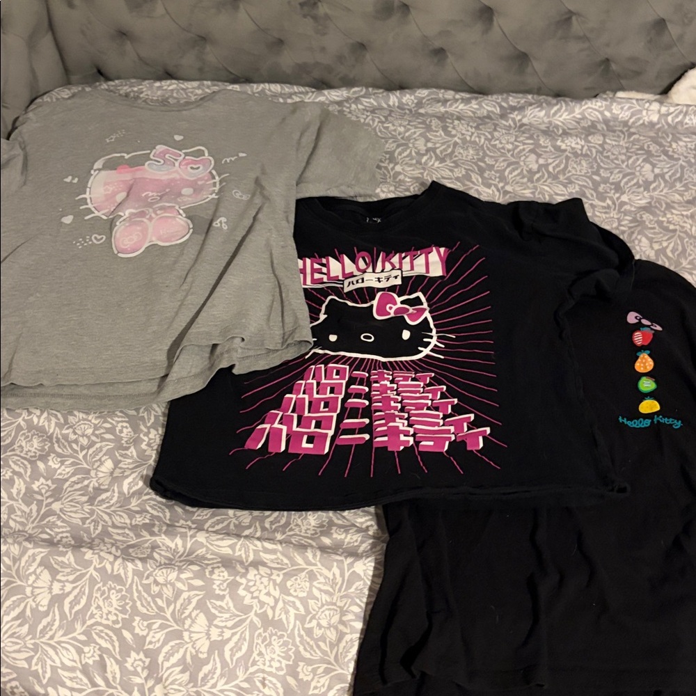 Hello Kitty Black and Gray Short Sleeve Tees super cute